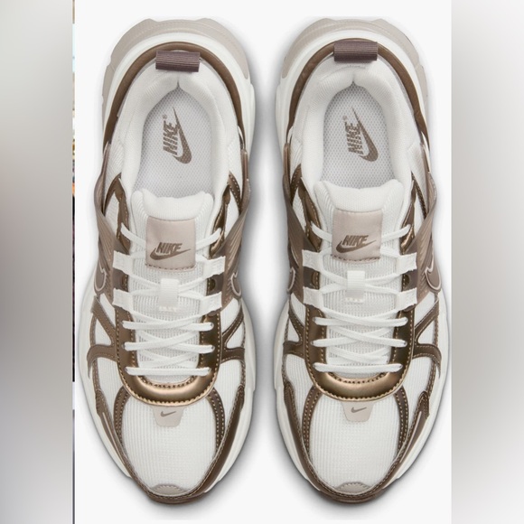 Nike V2K Run Sneaker Brown/ Ironstone/ White Mens New NIB main image 11